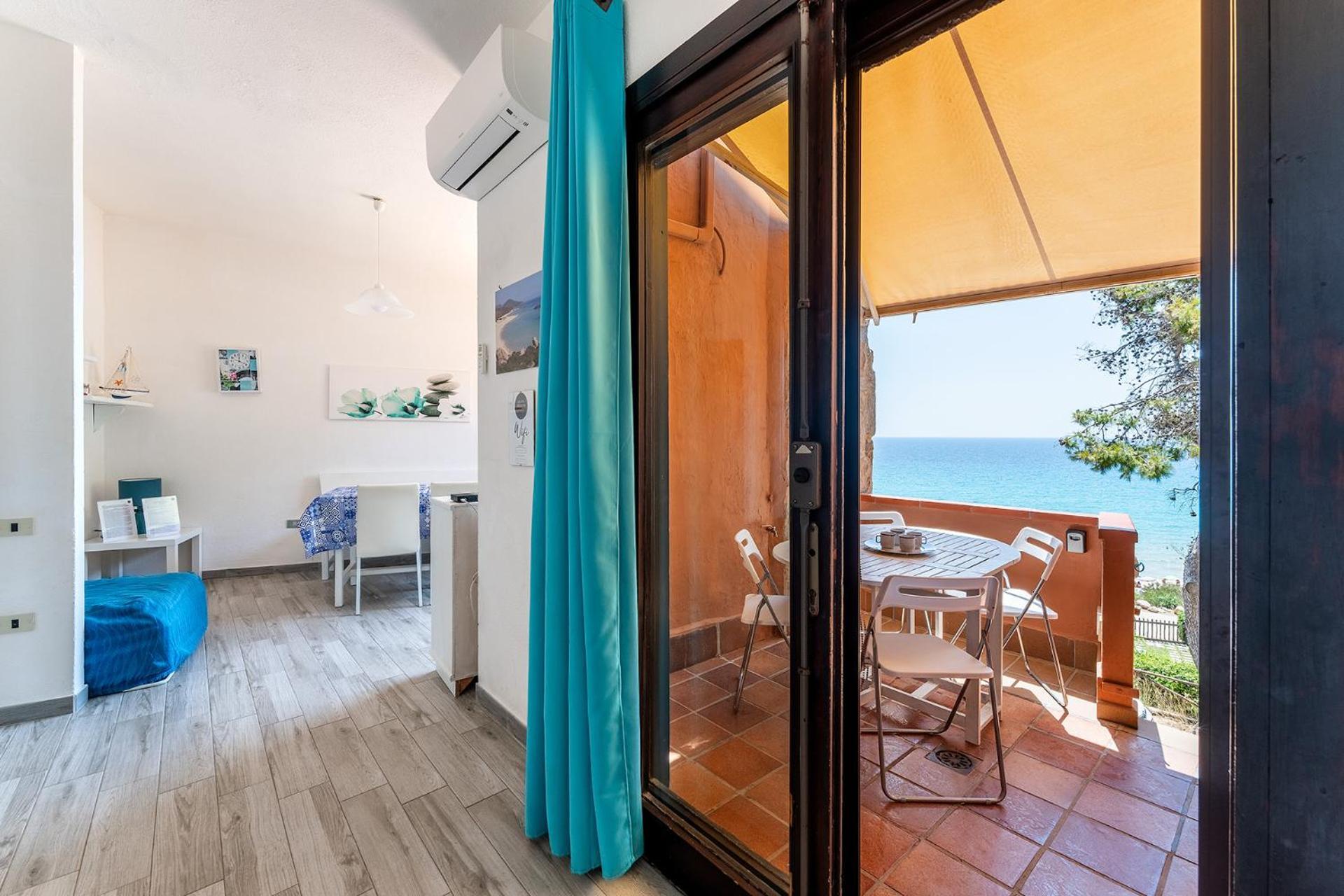 Casa Turchese, Sea View Beachfront Santa Margherita di Pula Exterior photo