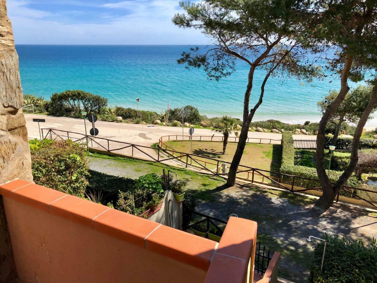 Casa Turchese, Sea View Beachfront Santa Margherita di Pula Exterior photo